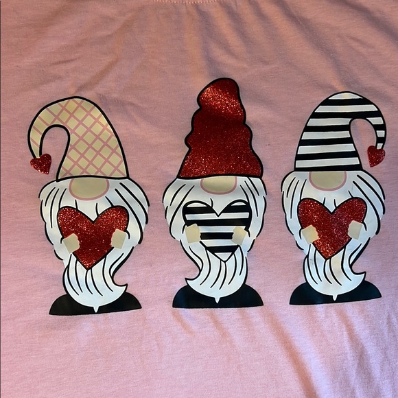 Pink Graphic Short Sleeve Tee Gnomes and Hearts Sz M - Picture 3 of 5